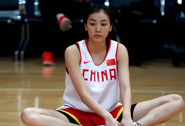 格鲁吉亚女篮备战地区锦标赛